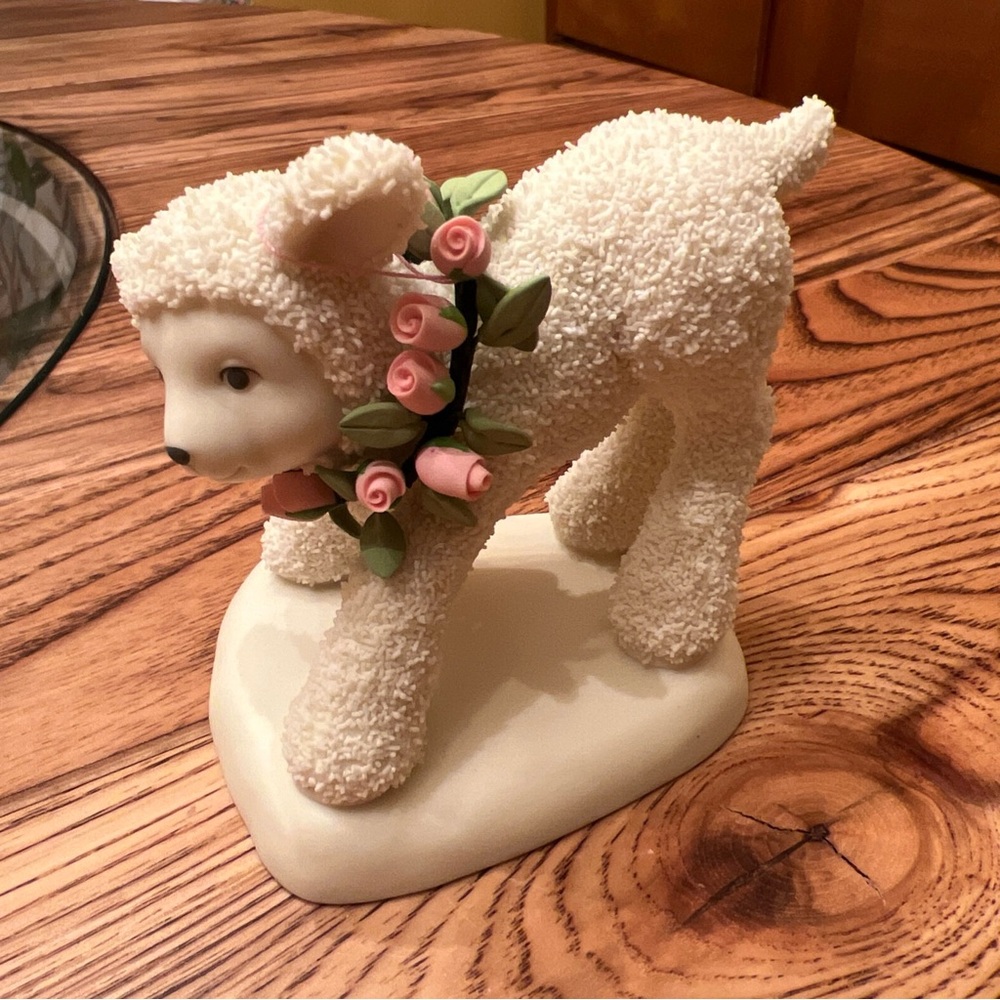 Department 56 White Lamb with Pink and Green Rose Garland